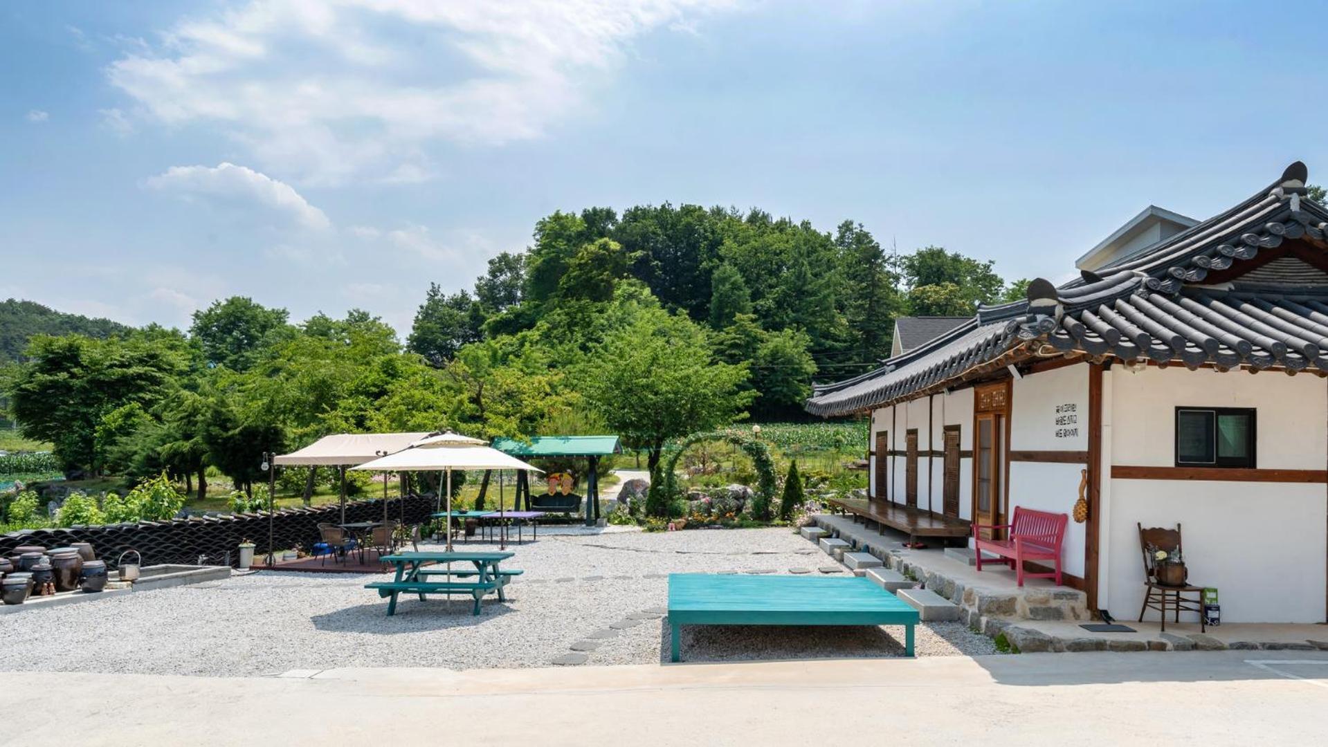 Gangneung Ggabinejip Hanok Pension Zimmer foto